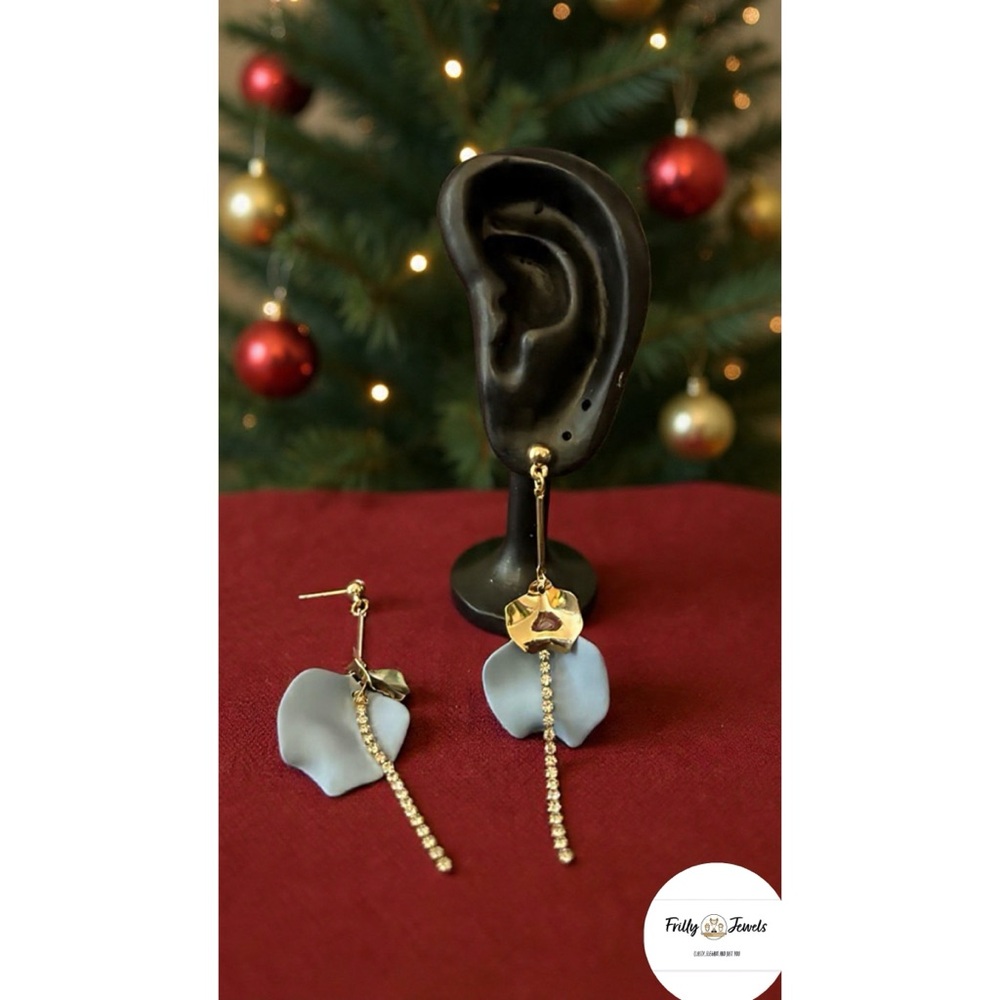 Elegant Gold and Blue Floral Earrings